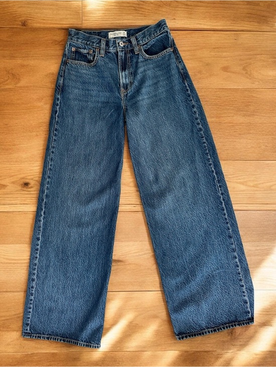 Abercrombie & Fitch Denim - Abercrombie & Fitch Wide-Leg Jeans in Dark Blue Wash Size 25 Regular